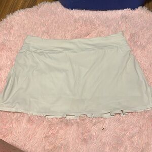 Lululemon white skort size 10